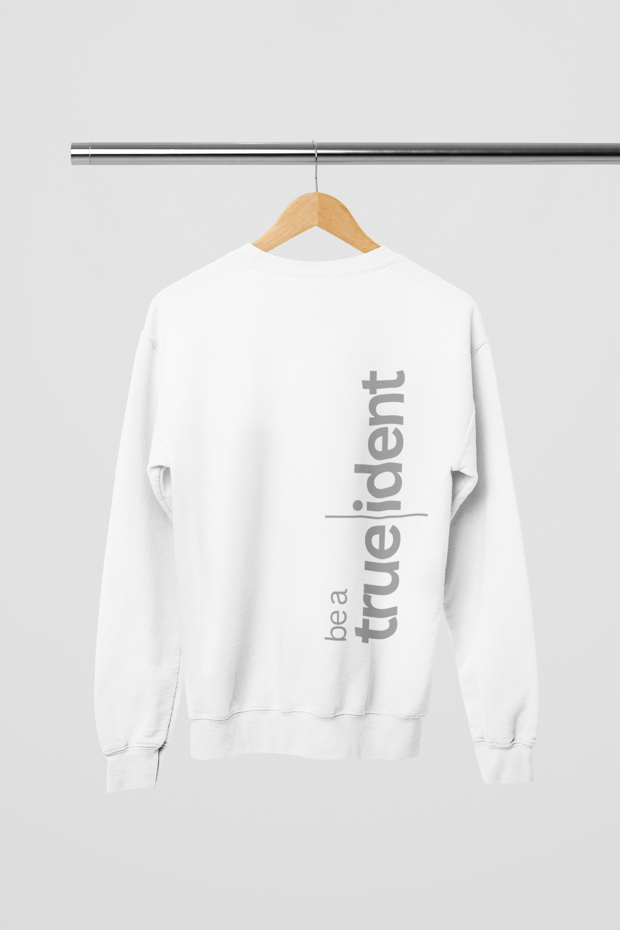 Sweater "Be a true|ident"